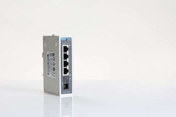 Η βιομηχανική Ethernet ράγα διακοπτών DIN HiOSO 1310nm τοποθετεί 5 λιμένες